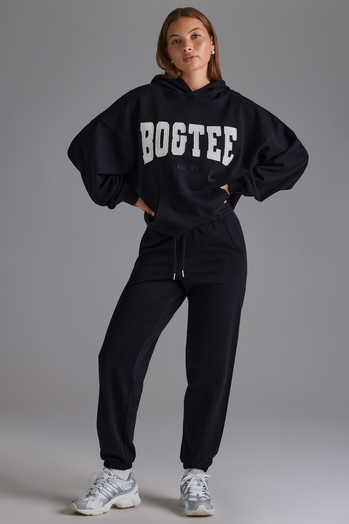 Soft Cotton Jersey Relaxed Mid-Rise Joggers in Black