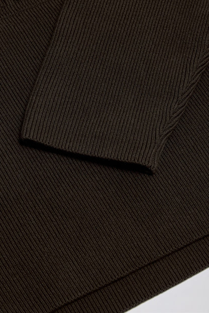 Ribbed-Knit Oversized Hoodie in Pecan