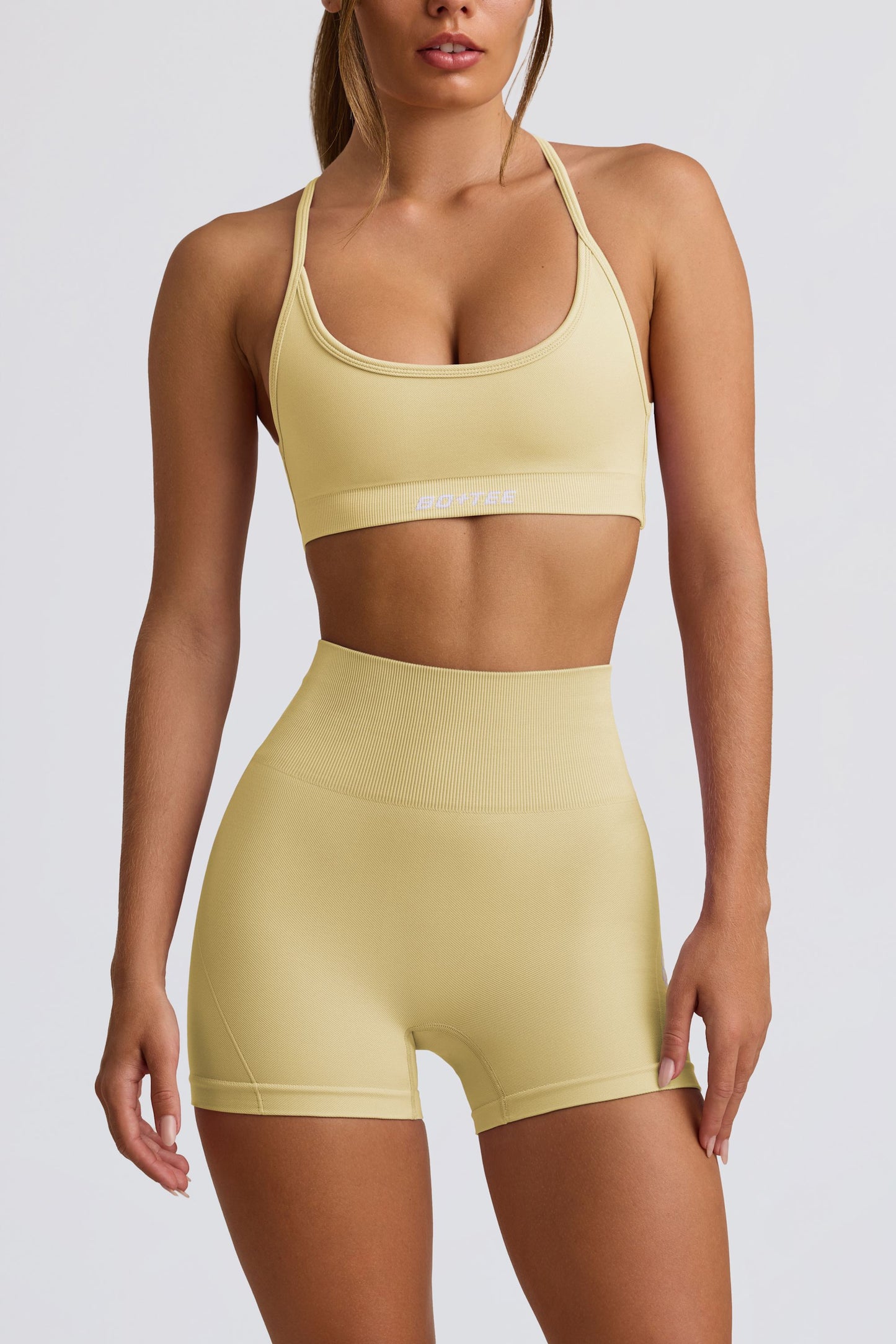 Super Sculpt Seamless Backless Sports Bra in Butter Yellow